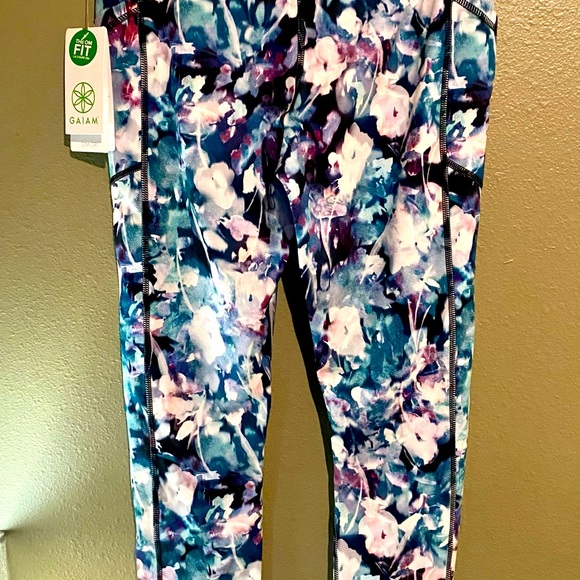 NWT Gaiam S Floral Leggings - Picture 4 of 5